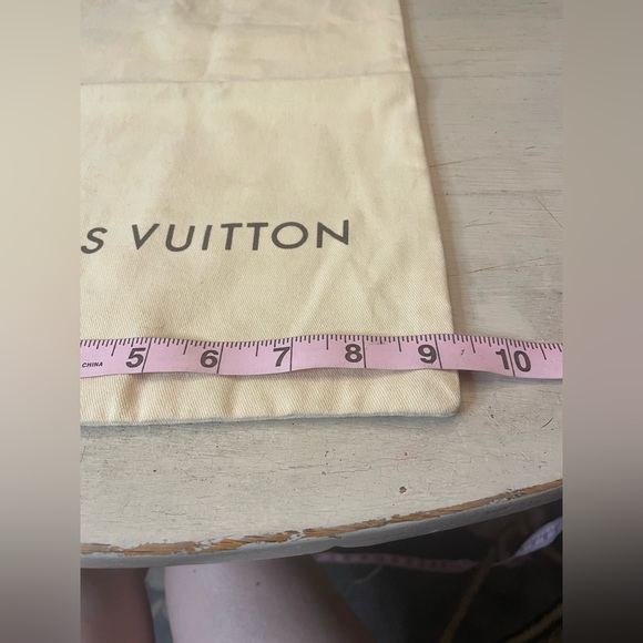 Louis Vuitton Dust Bag - Picture 5 of 5